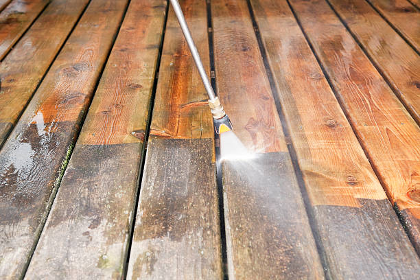 Best Playground Equipment Cleaning  in Lawrenceville, VA
